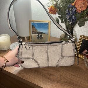 Elegant Cream Shoulder Bag